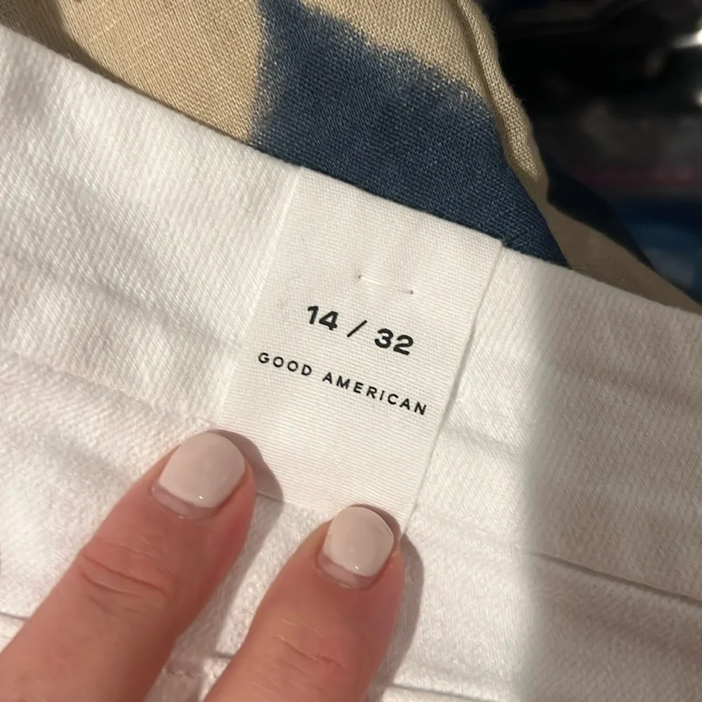 NWT Good American "good legs" white jeans SZ: 14 - Picture 4 of 5